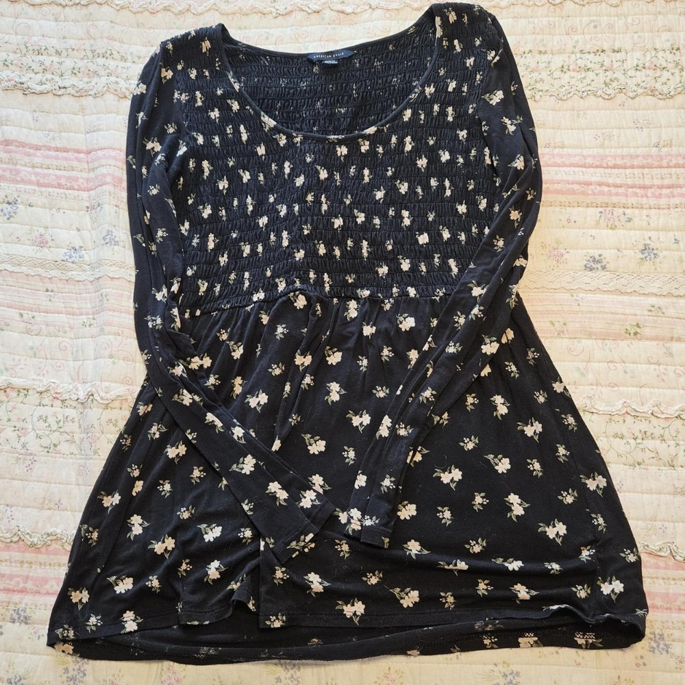 American Eagle babydoll style top. Size medium - Picture 2 of 4